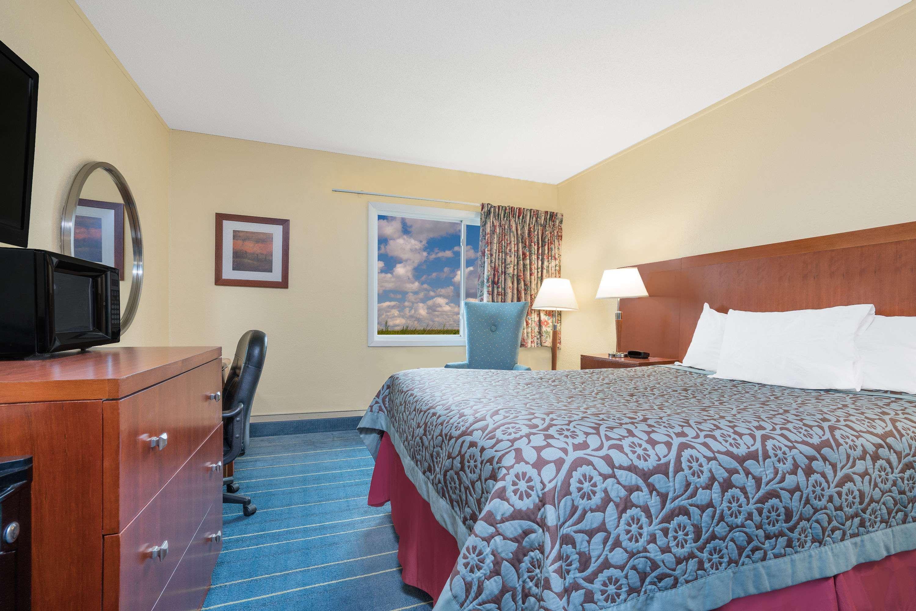 Days Inn By Wyndham Alexandria Mn Buitenkant foto