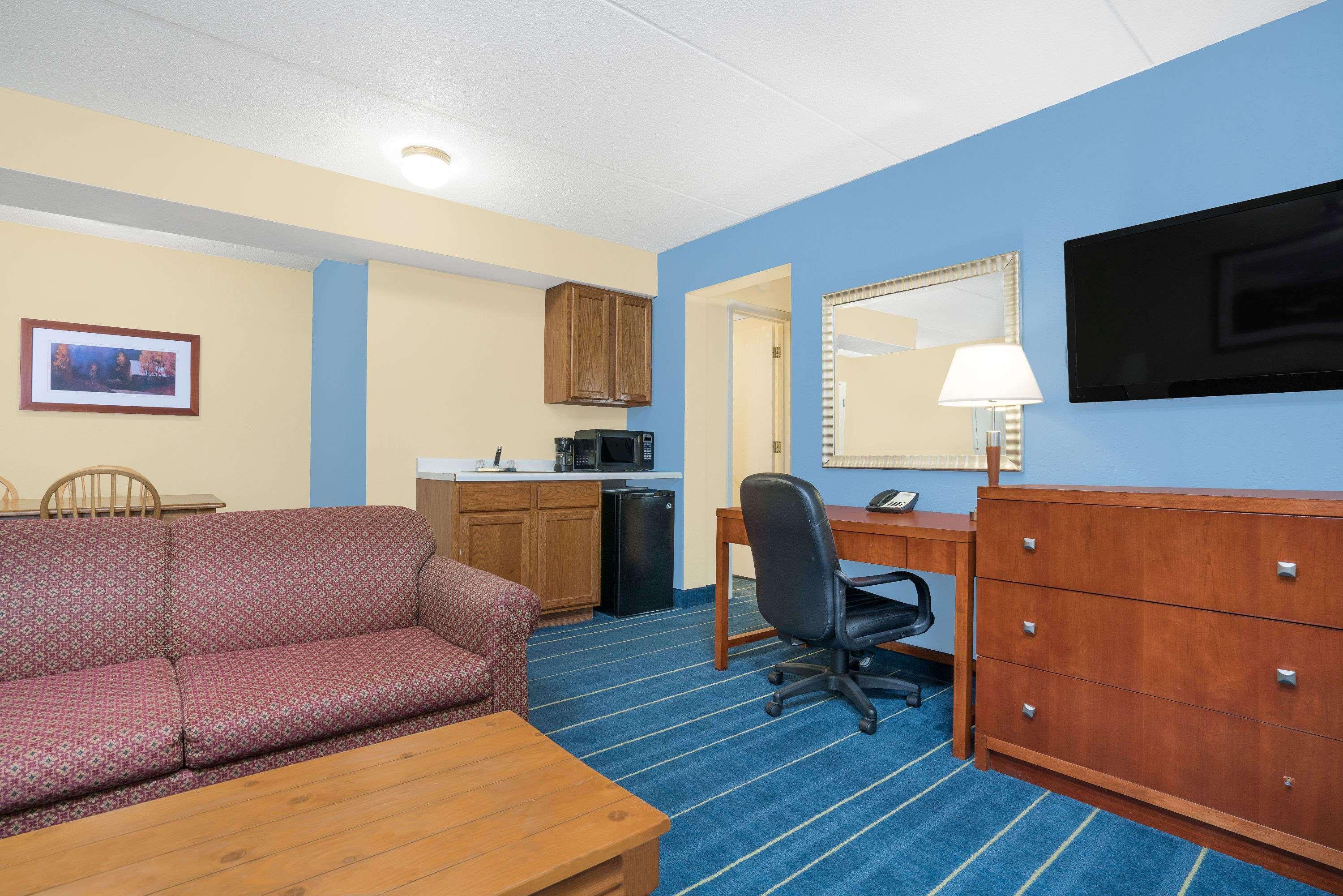 Days Inn By Wyndham Alexandria Mn Buitenkant foto