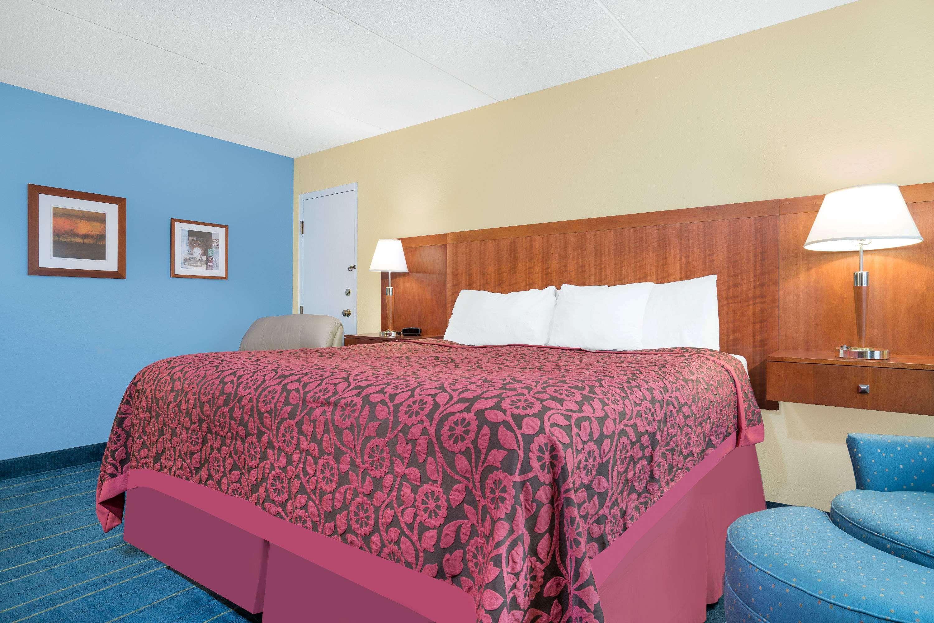 Days Inn By Wyndham Alexandria Mn Buitenkant foto