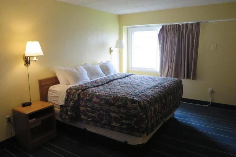 Days Inn By Wyndham Alexandria Mn Buitenkant foto